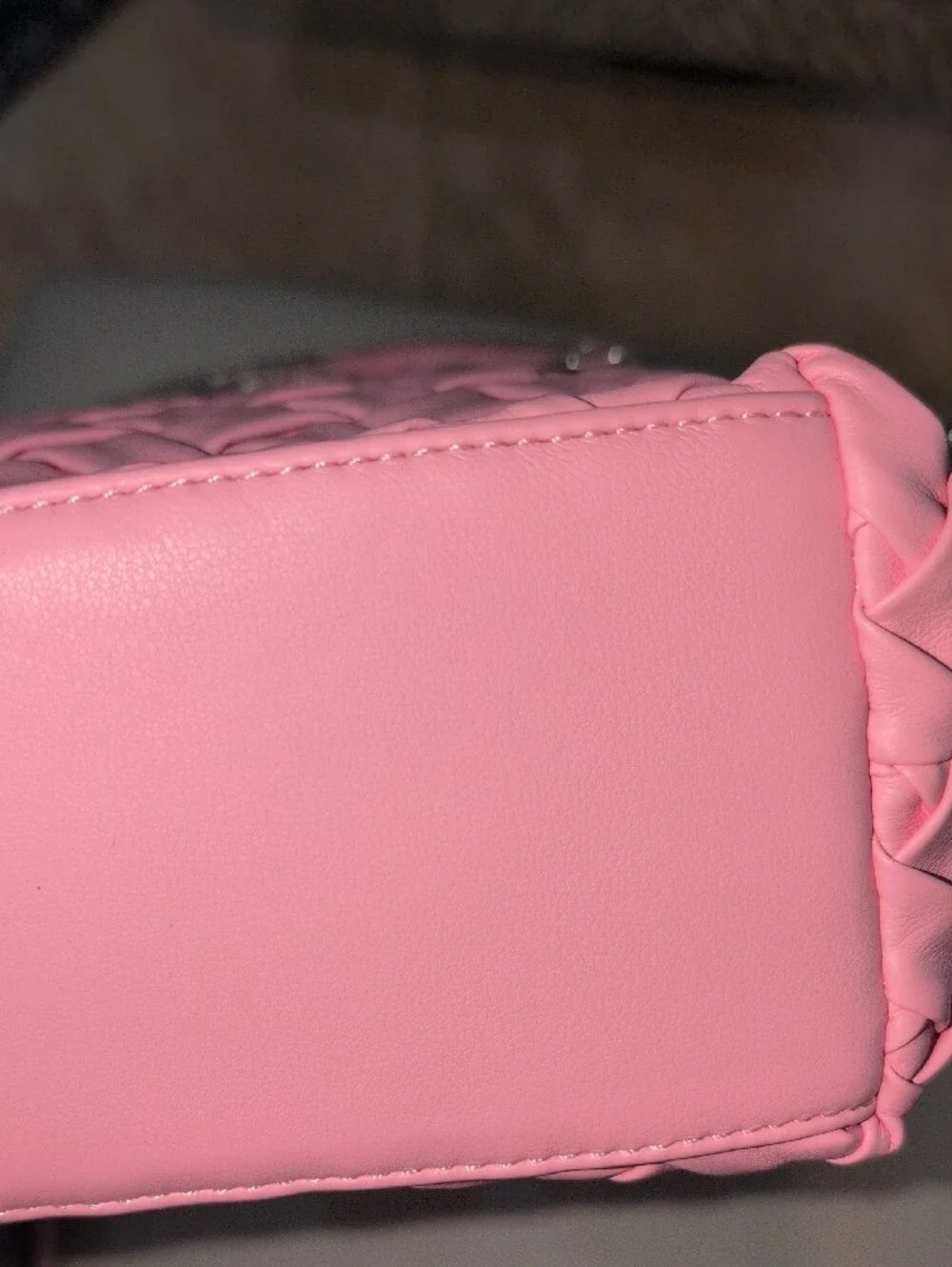 Woven Pink Women's Vegan Leather Handbag With Crossbody Strap - Picture 9 of 11